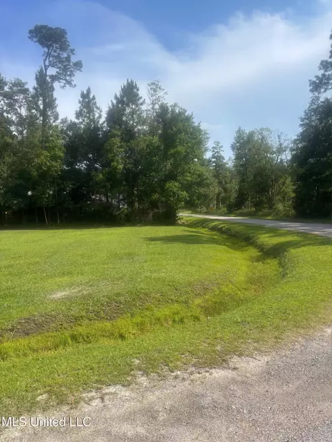 Nsn Combel/pompano Street, Waveland, MS 39576