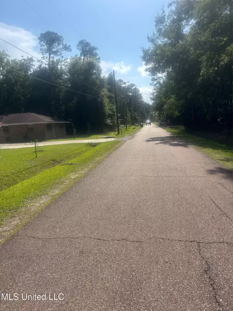 Nsn Music Street, Waveland, MS 39576