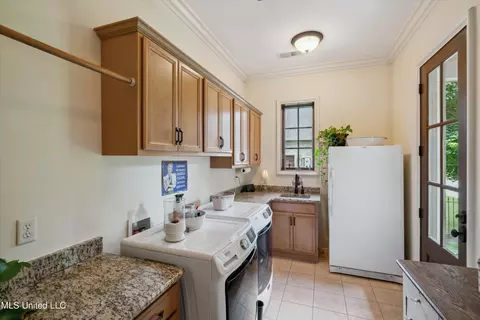 Other - 4666 Eiffel Ln, Nesbit, MS 38651 photo 7 of 12