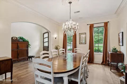 Dining - 4666 Eiffel Ln, Nesbit, MS 38651 photo 2 of 3