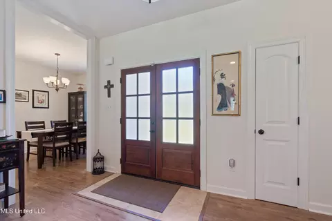 Entry Way - 102 Whitetail Ln, Coldwater, MS 38618 photo 1 of 2