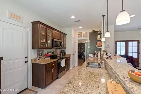 Kitchen - 102 Whitetail Ln, Coldwater, MS 38618 photo 1 of 3