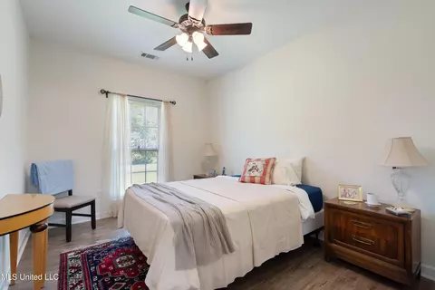 Bedroom - 102 Whitetail Ln, Coldwater, MS 38618 photo 1 of 4