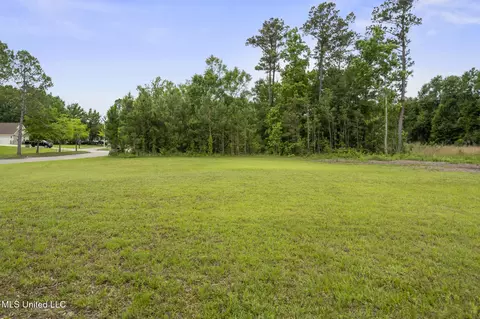 Savannah Estates Boulevard, Biloxi, MS 39532 photo 9