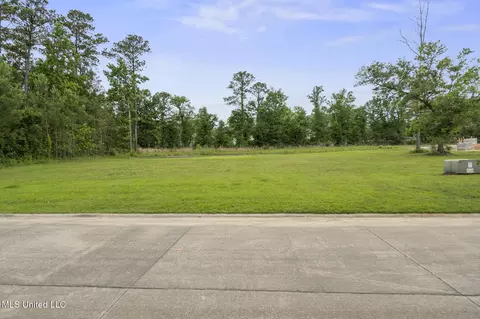 Savannah Estates Boulevard, Biloxi, MS 39532
