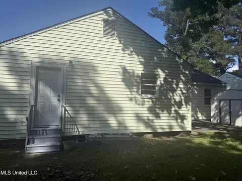 104 Brooklyn Dr, Natchez, MS 39120 photo 4