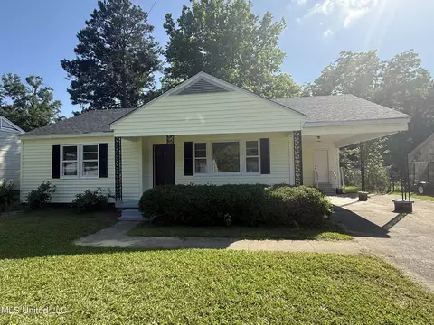 104 Brooklyn Dr, Natchez, MS 39120