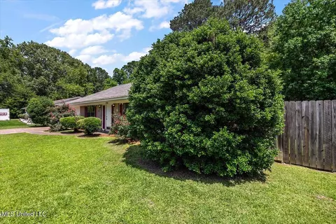 Exterior - 5730 Sedgwick Dr, Jackson, MS 39211 photo 3 of 7