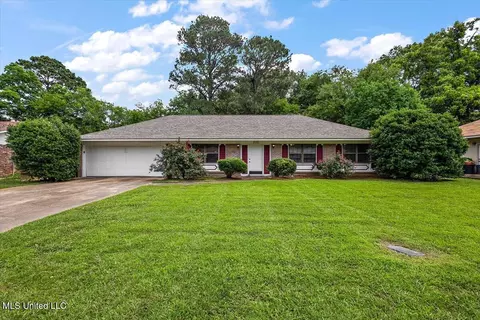 5730 Sedgwick Dr, Jackson, MS 39211