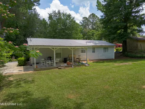 626 NW St Louis Ave, Magee, MS 39111 photo 3