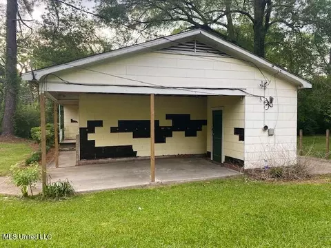 863 Reaves St, Jackson, MS 39204