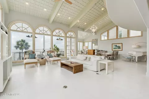 Living - 603 Sandy Hook Dr, Pass Christian, MS 39571 photo 2 of 3