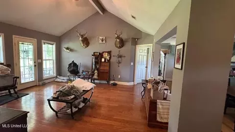 Entry Way - 11513 Old Jackson Rd, Forest, MS 39074 photo 2 of 2