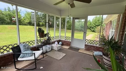 Exterior - 11513 Old Jackson Rd, Forest, MS 39074 photo 5 of 10