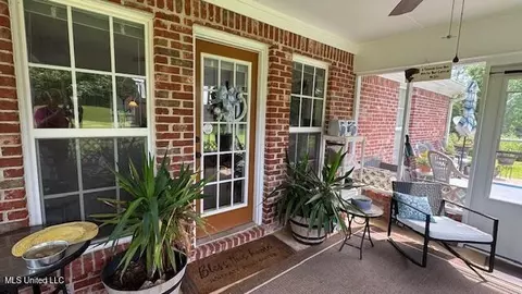Exterior - 11513 Old Jackson Rd, Forest, MS 39074 photo 4 of 10