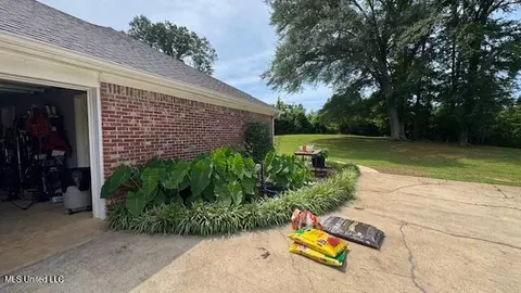 Exterior - 11513 Old Jackson Rd, Forest, MS 39074 photo 2 of 10