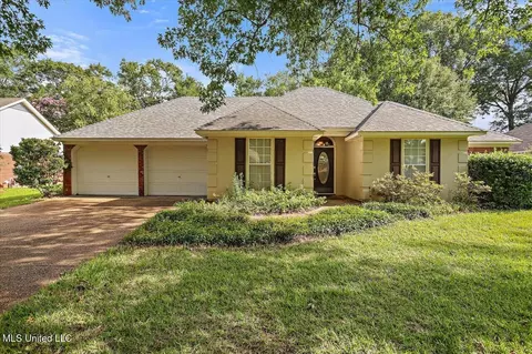 415 Summer Hill Rd, Madison, MS 39110