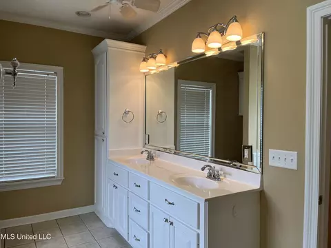 200 E Towne Dr, Brandon, MS 39042 photo 18