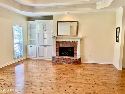 200 E Towne Dr, Brandon, MS 39042 photo 4