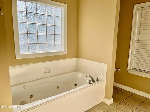 200 E Towne Dr, Brandon, MS 39042 photo 20