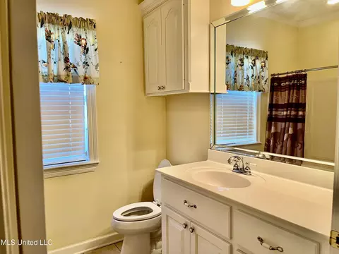 200 E Towne Dr, Brandon, MS 39042 photo 15