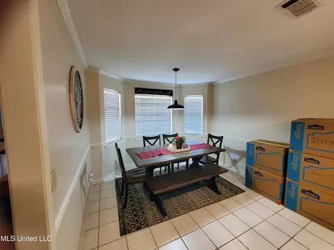 Dining - 829 Eagles Nest Dr, Byram, MS 39272 photo 2 of 2