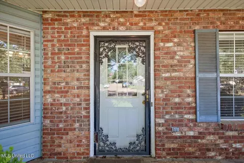2012 Fox Hill Ln, Byram, MS 39272 photo 2
