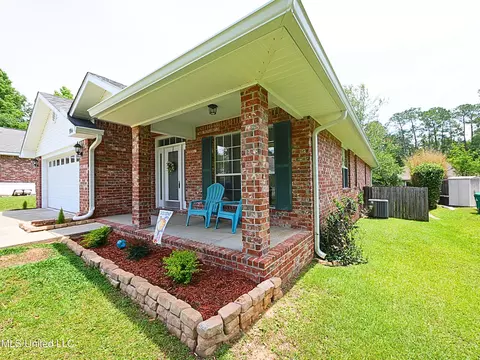 Exterior - 994 Muolea Ct, Diamondhead, MS 39525 photo 1 of 4