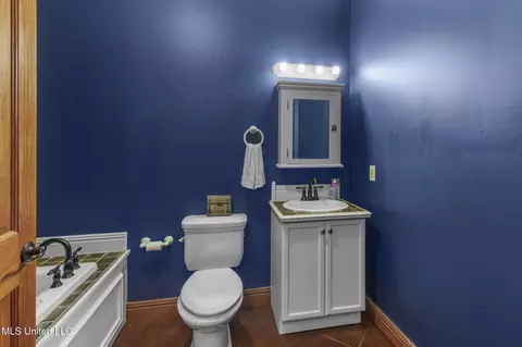 Bath - 500 E Dewey Camp Dr, Florence, MS 39073 photo 4 of 5