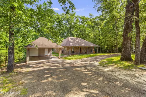 Exterior - 500 E Dewey Camp Dr, Florence, MS 39073 photo 1 of 8