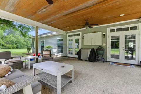 Exterior - 8100 Belle Etheridge Rd, Lucedale, MS 39452 photo 3 of 4