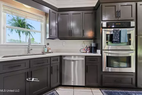 Kitchen - 8100 Belle Etheridge Rd, Lucedale, MS 39452 photo 3 of 4