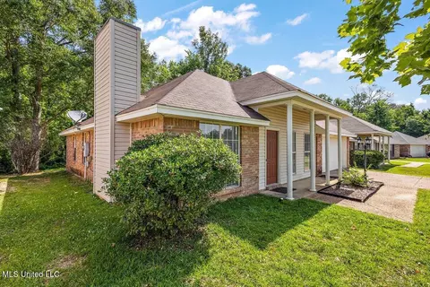 4422 Blake Cir, Byram, MS 39272 photo 2