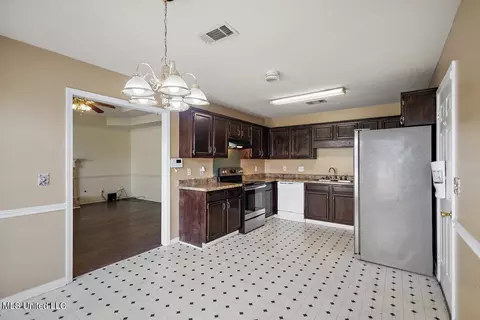 4422 Blake Cir, Byram, MS 39272 photo 4