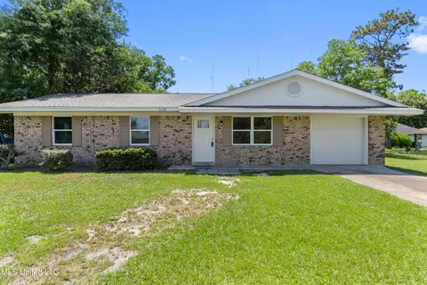 110 Olivet Dr, Gulfport, MS 39503