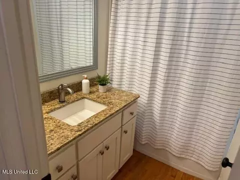 Bath - 416 Hardy Ln, Brookhaven, MS 39601 photo 2 of 2