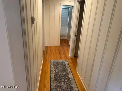 Entry Way - 416 Hardy Ln, Brookhaven, MS 39601 photo 1 of 2