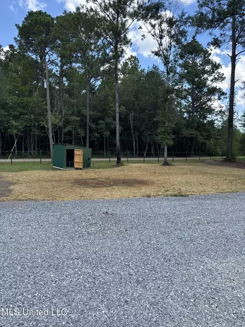 19435 Hartzell Rd, Long Beach, MS 39560