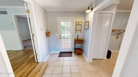 Entry Way - 3501 Hwy 305, Hernando, MS 38632 photo 1 of 3