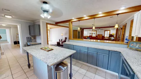 Kitchen - 3501 Hwy 305, Hernando, MS 38632 photo 5 of 6