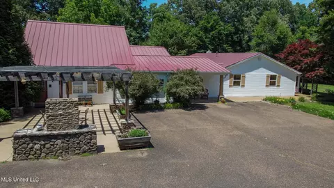 Exterior - 3501 Hwy 305, Hernando, MS 38632 photo 3 of 23