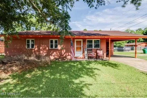 4106 Second Street St, Moss Point, MS 39563