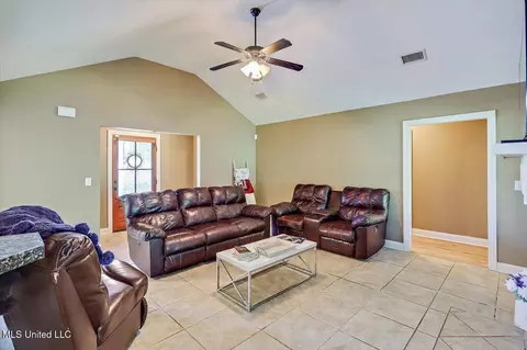150 Britton Cir, Flowood, MS 39232 photo 9