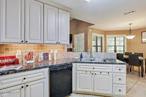 150 Britton Cir, Flowood, MS 39232 photo 11