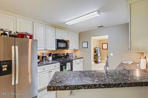 150 Britton Cir, Flowood, MS 39232 photo 10