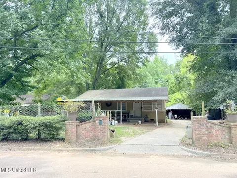 3755 Jayne Ave, Jackson, MS 39209 photo 1