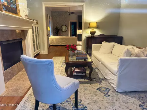 Living - 171 Brookstone Way, Madison, MS 39110 photo 2 of 2