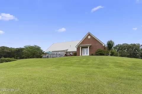 Exterior - 1600 Wright Rd, Raymond, MS 39154 photo 4 of 15