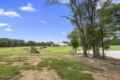 Exterior - 1600 Wright Rd, Raymond, MS 39154 photo 10 of 15