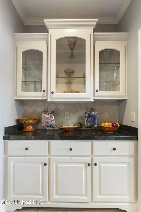 Kitchen - 1600 Wright Rd, Raymond, MS 39154 photo 4 of 5